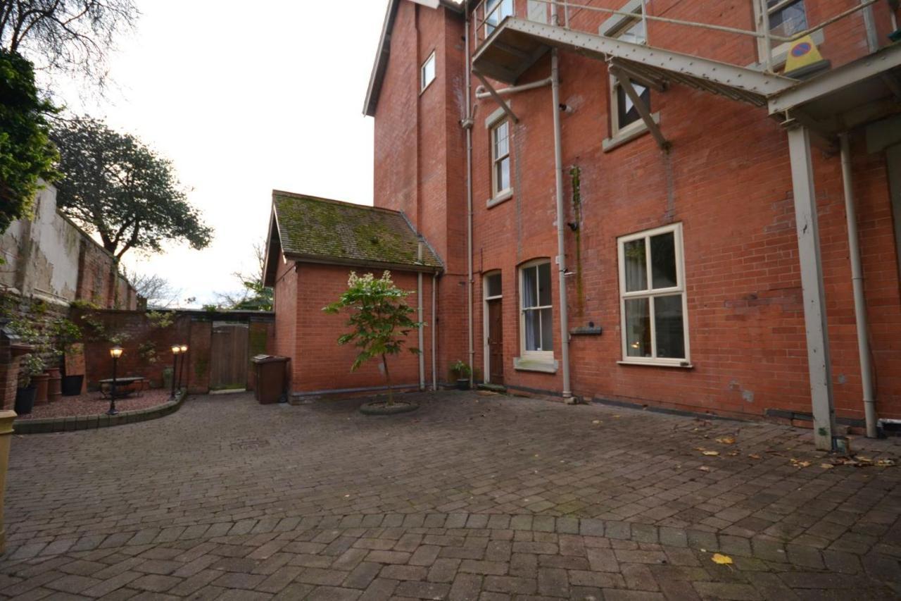 Historic House In The Park, Private Courtyard Near The Castle Nottingham Exterior foto